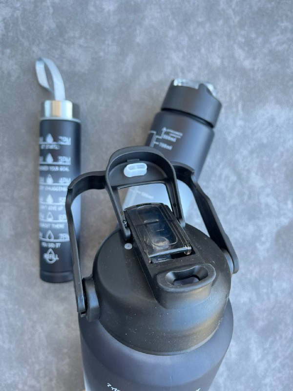 قیمت و خرید جدیدترین قمقمه آب ورزشی نشکن بدون نشتی و بهداشتی همه مدلها و رنگ های 1404