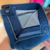 خرید جدیدترین شلوار لی زنانه مدل 2025-1404