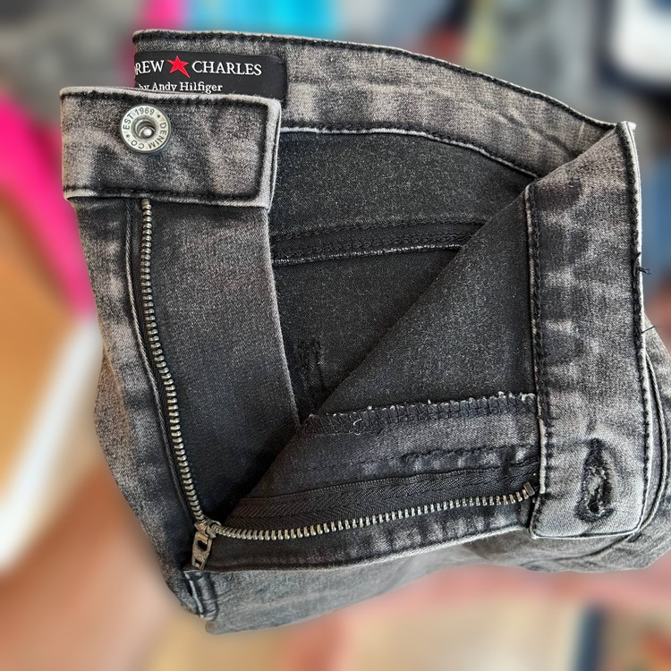 شلوار زنانه جذب طرح لی کشی رنگ مشکی