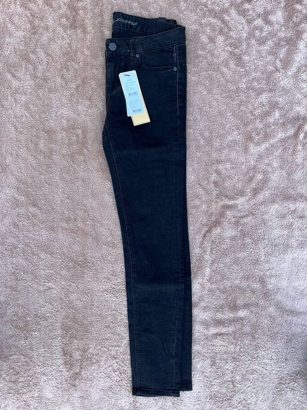 شلوار مشکی لی کلاسیک نیم بگ راسته